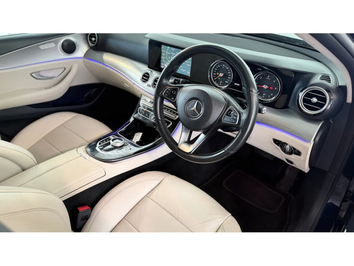 Mercedes-Benz E-Class E220D  *SUPER COLOUR COMBO* - Image 3