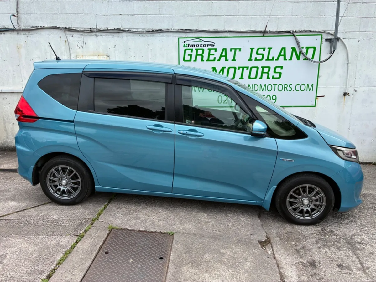 Honda Freed DAA-GB7 - Image 4