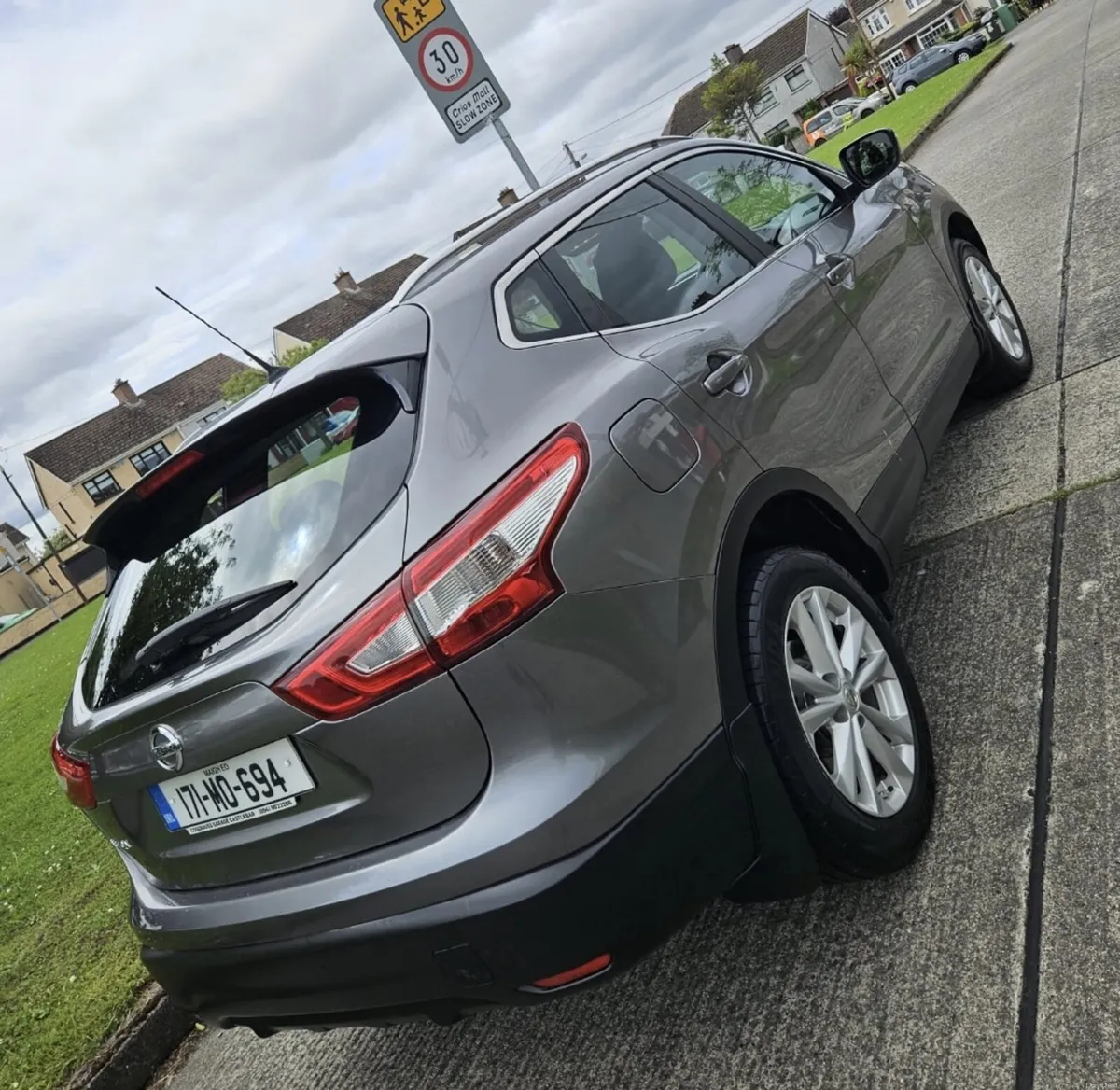 Qashqai ( Pan Roof) - Image 1