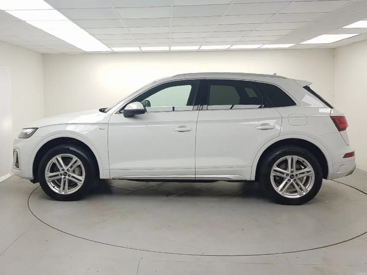 Audi Q5 Q5 S- Line 50 TFSi-e 299 Quattro PHEV - Image 5