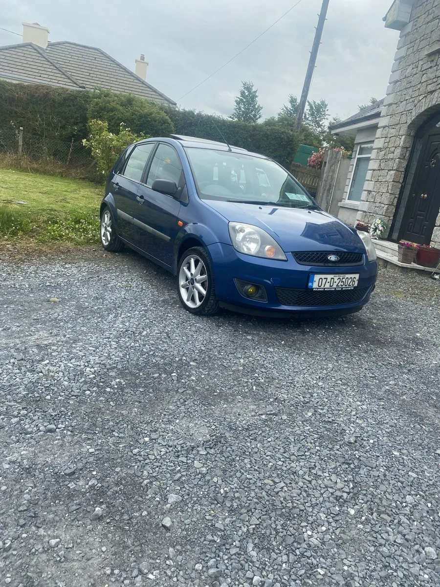Ford fesita - Image 1