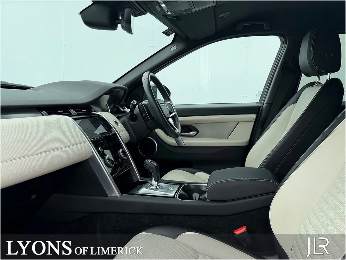 Land Rover Discovery Sport 1.5 I3 PHEV 300 PS AWD - Image 4