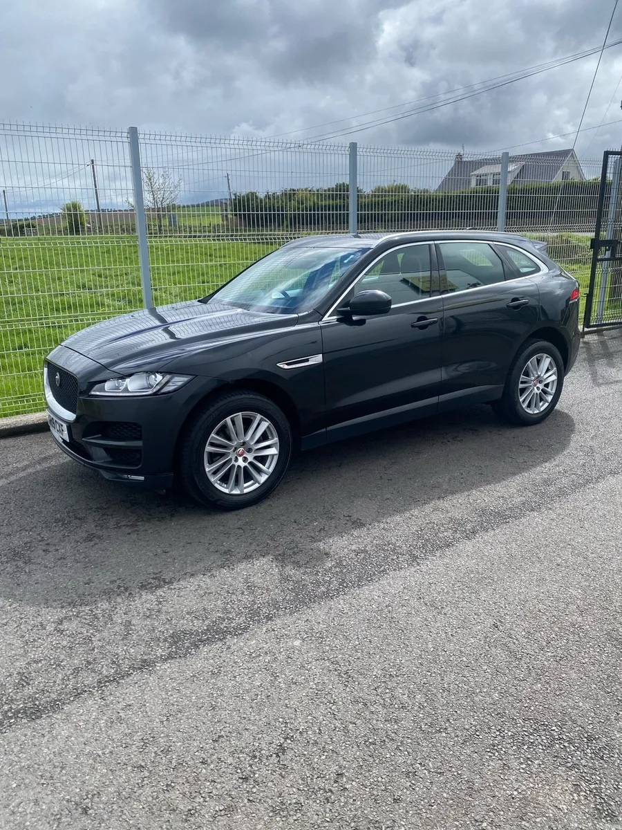 Jaguar F-pace - Image 3