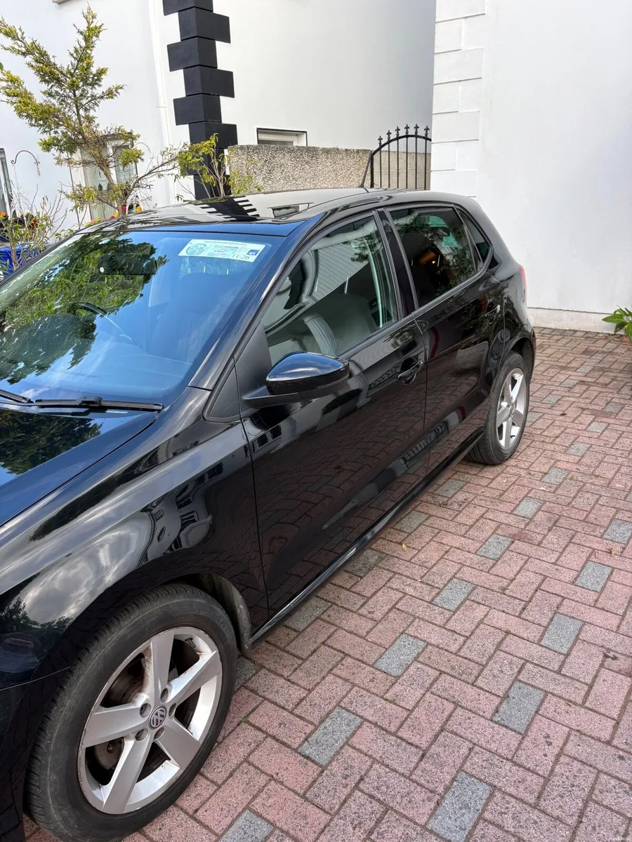 Volkswagen Polo 2017 - Image 2