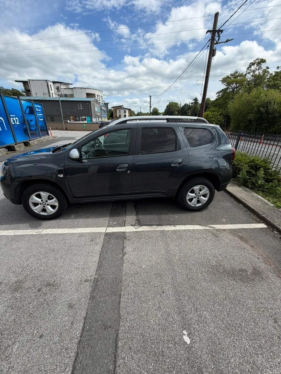 Car - Image 1