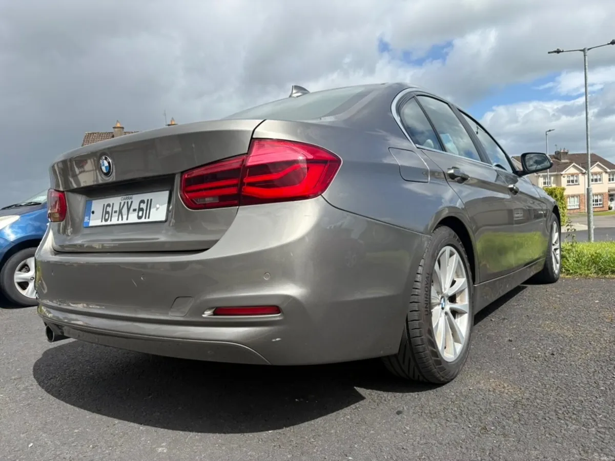 BMW 3-Series 2016 - Image 3