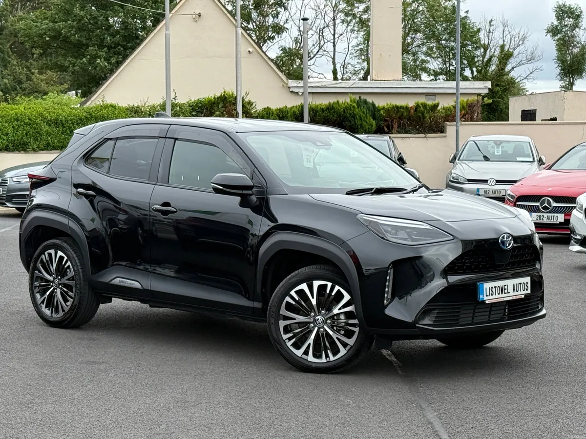 232 TOYOTA YARIS CROSS 1.5 PETROL HYBRID HIGH SPEC - Image 2
