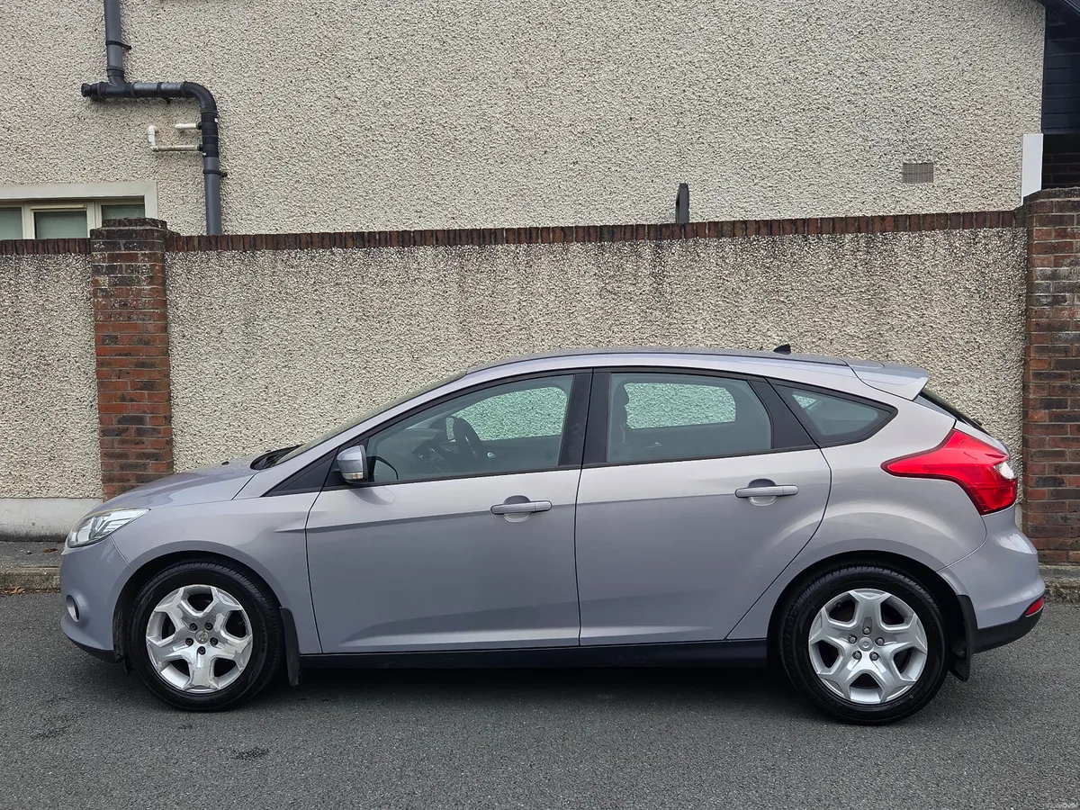 Ford Focus 1.6s Edge, very clean - Image 4