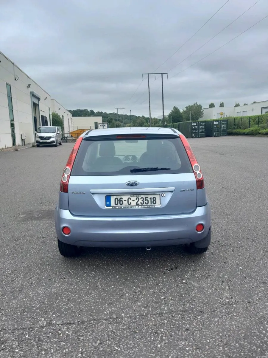 Ford fiesta - Image 4