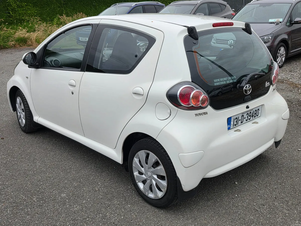 131 Toyota Aygo 1.0 Vvti ICE 5 Door Nct 09-27 - Image 3