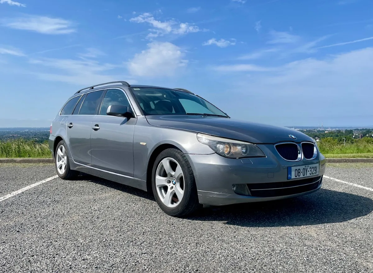 BMW 5-Series 2008 - Image 1