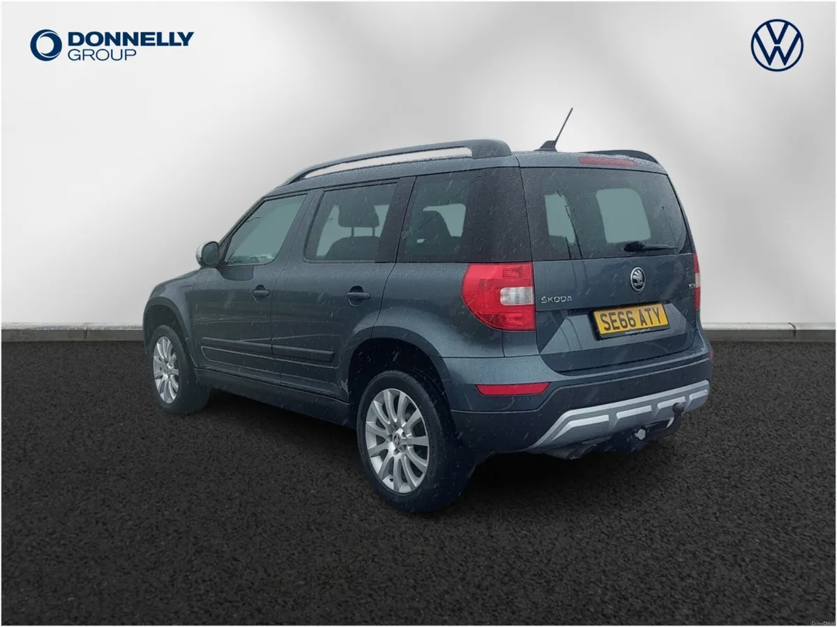 Skoda YETI OUTDOOR Diesel Estate SE Business - Image 3