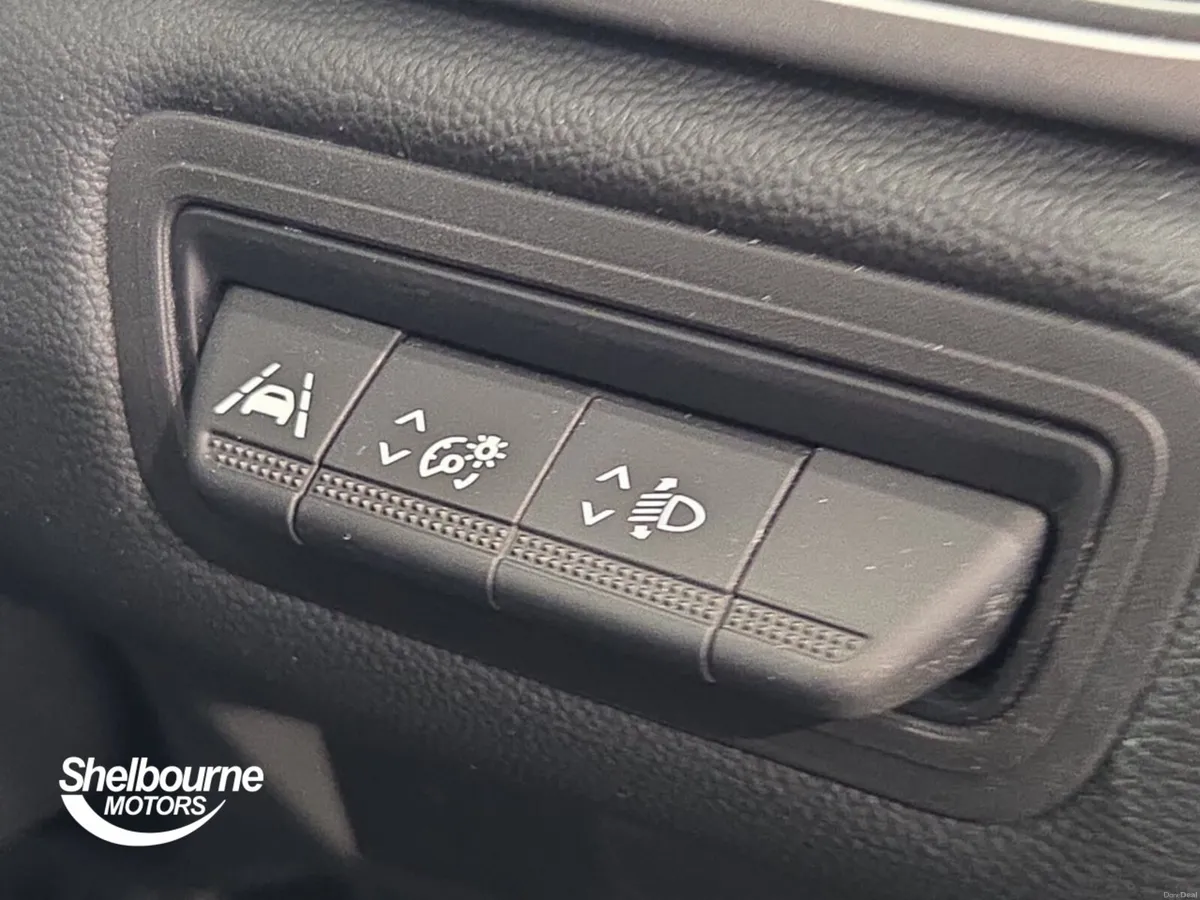 Renault Captur Hatchback Techno - Image 5
