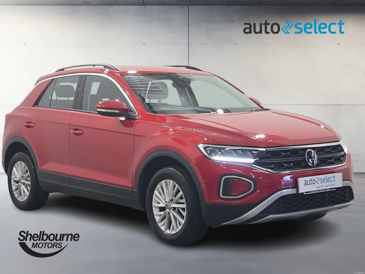 Volkswagen T-roc LIFE TSI DSG - Image 1