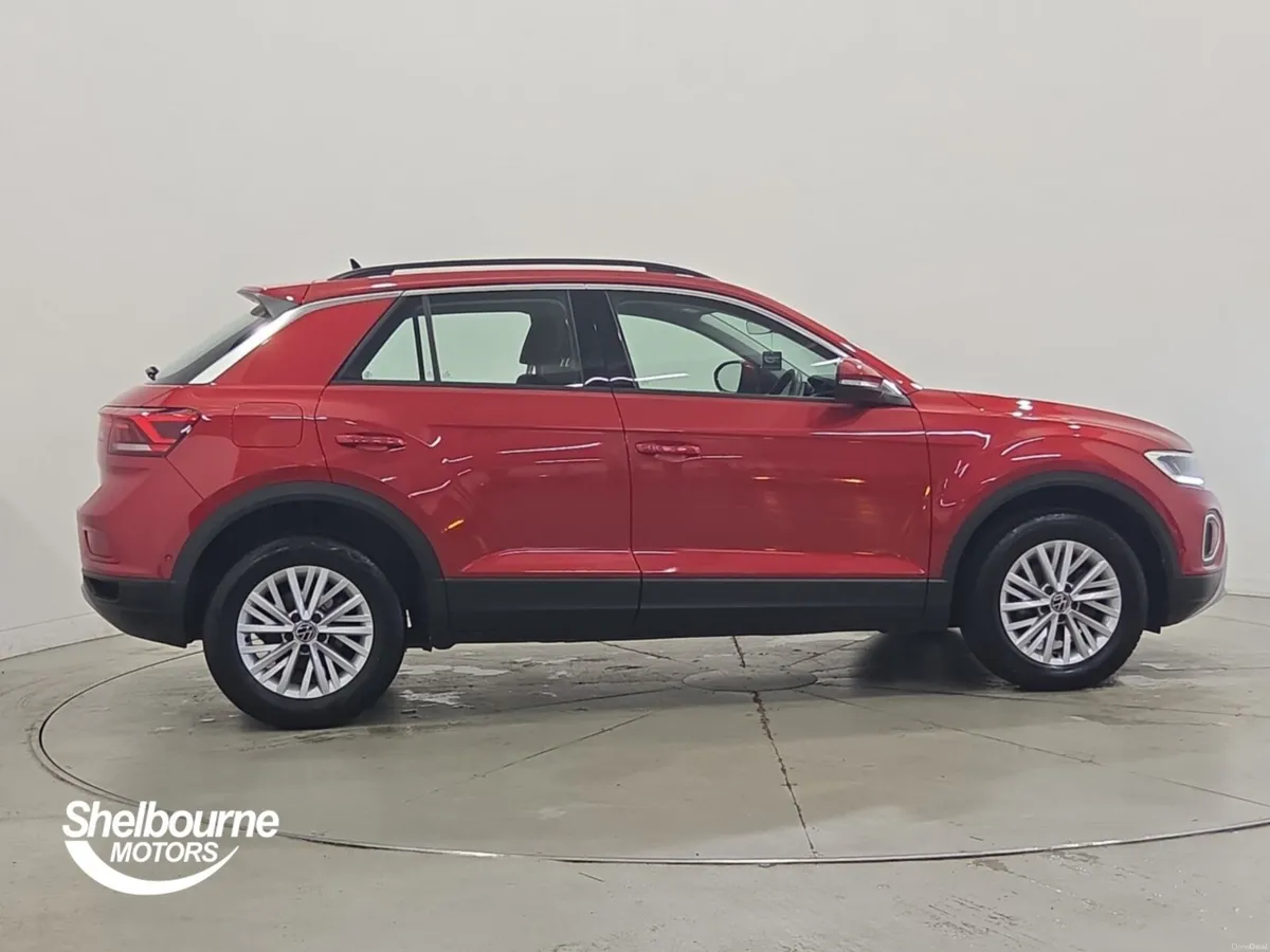 Volkswagen T-roc LIFE TSI DSG - Image 3