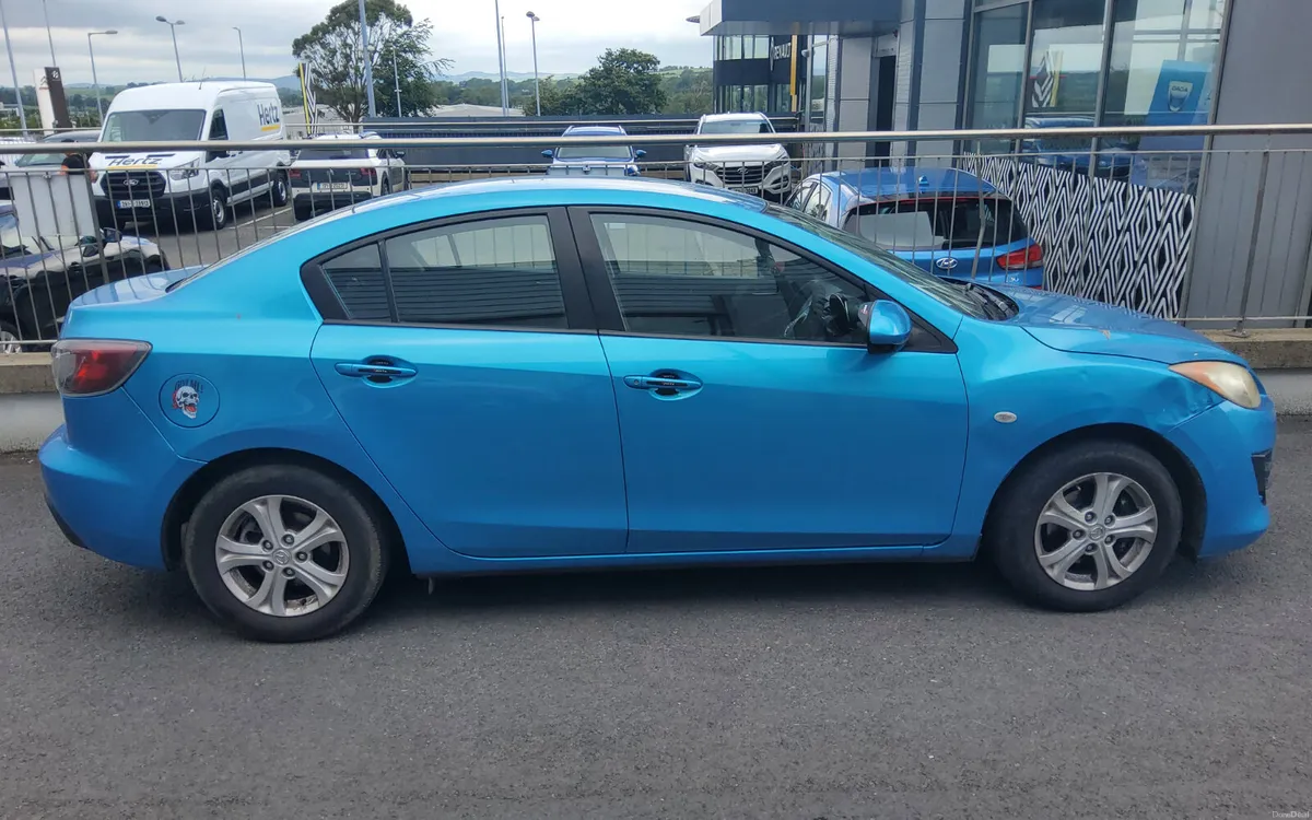 Mazda Mazda3 2010 - Image 4