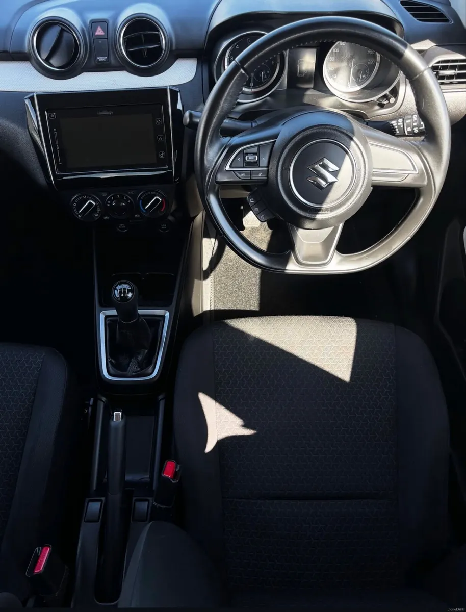 211 Suzuki Swift 1.2 Hybrid - Image 2
