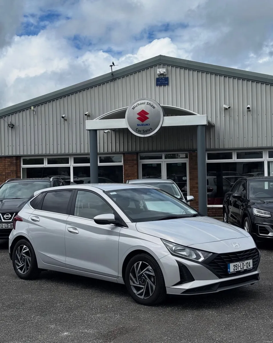 251 Hyundai i20 . Excellent value - Image 4