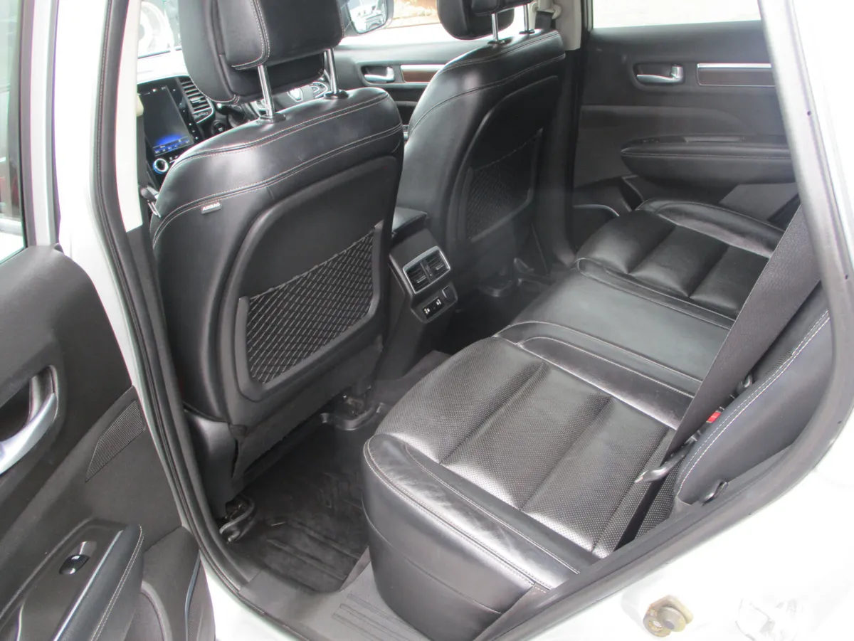 Renault Koleos 2.0 DCI SIGNATURE NAV 4WD AUTO - Image 6