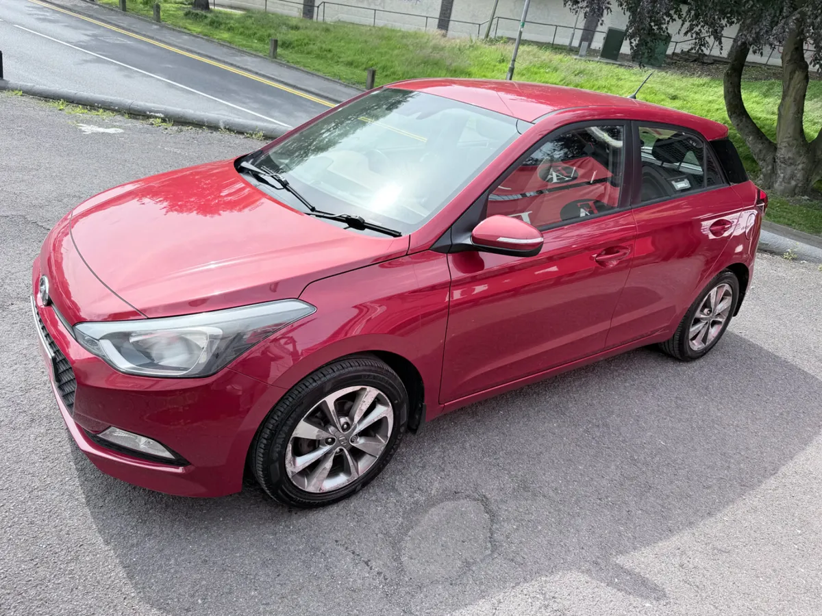 Hyundai i20 1.2 Petrol Low Miles New NCT - Image 4