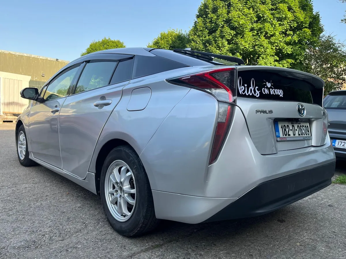 Toyota Prius 2018 - 1.8l hybrid - Image 5