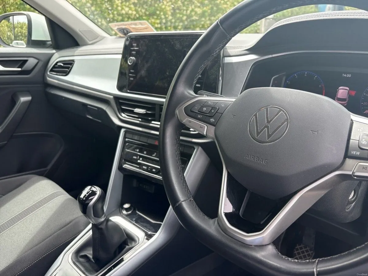 Volkswagen T-Roc 1.0 TSI 110HP Life - Image 5
