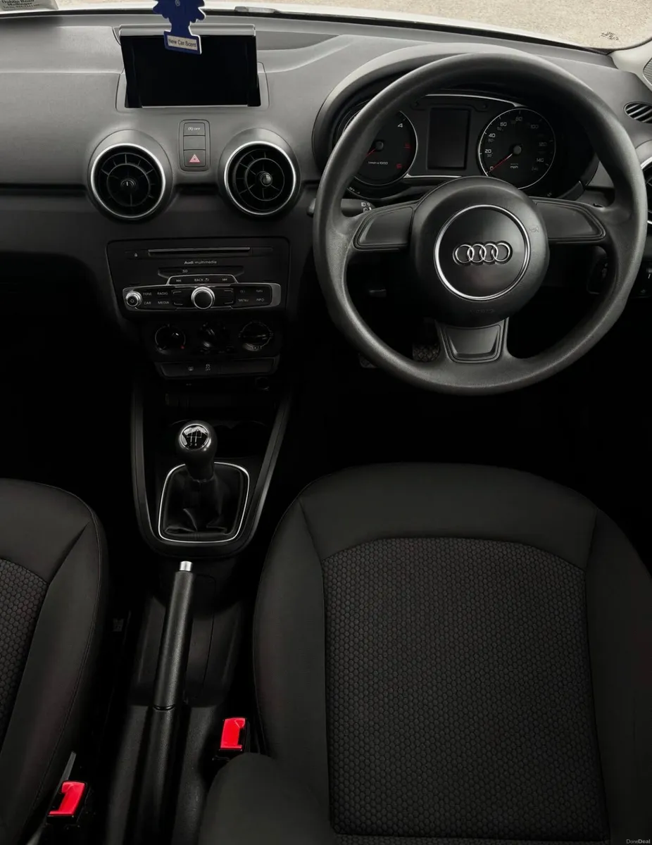 171 Audi A1 1.6 TDI (WHITE) - Image 3