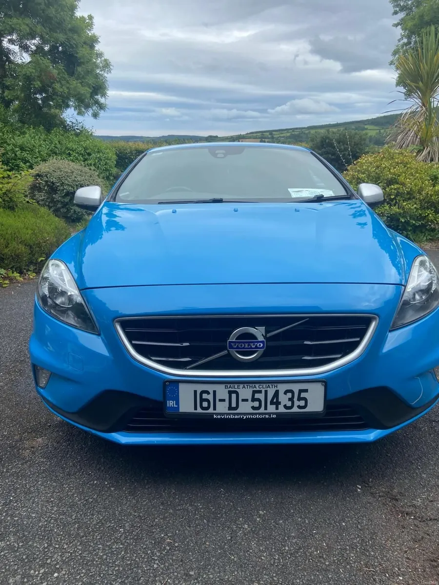 Volvo V40 2016 R-Design 2L D2 Just Serviced - Image 2