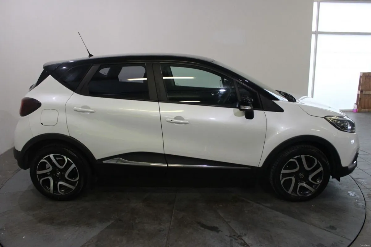 Renault Captur Tce 90 DYNAMIQUE NAV - TENDER 45 - Image 2