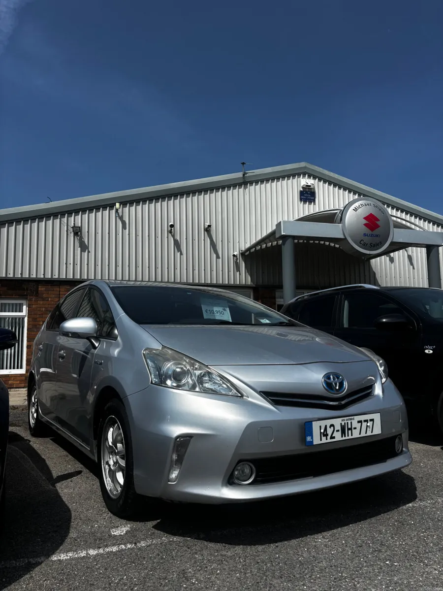 142 Toyota Prius 1.8 large 5 seater Alpha - Image 5