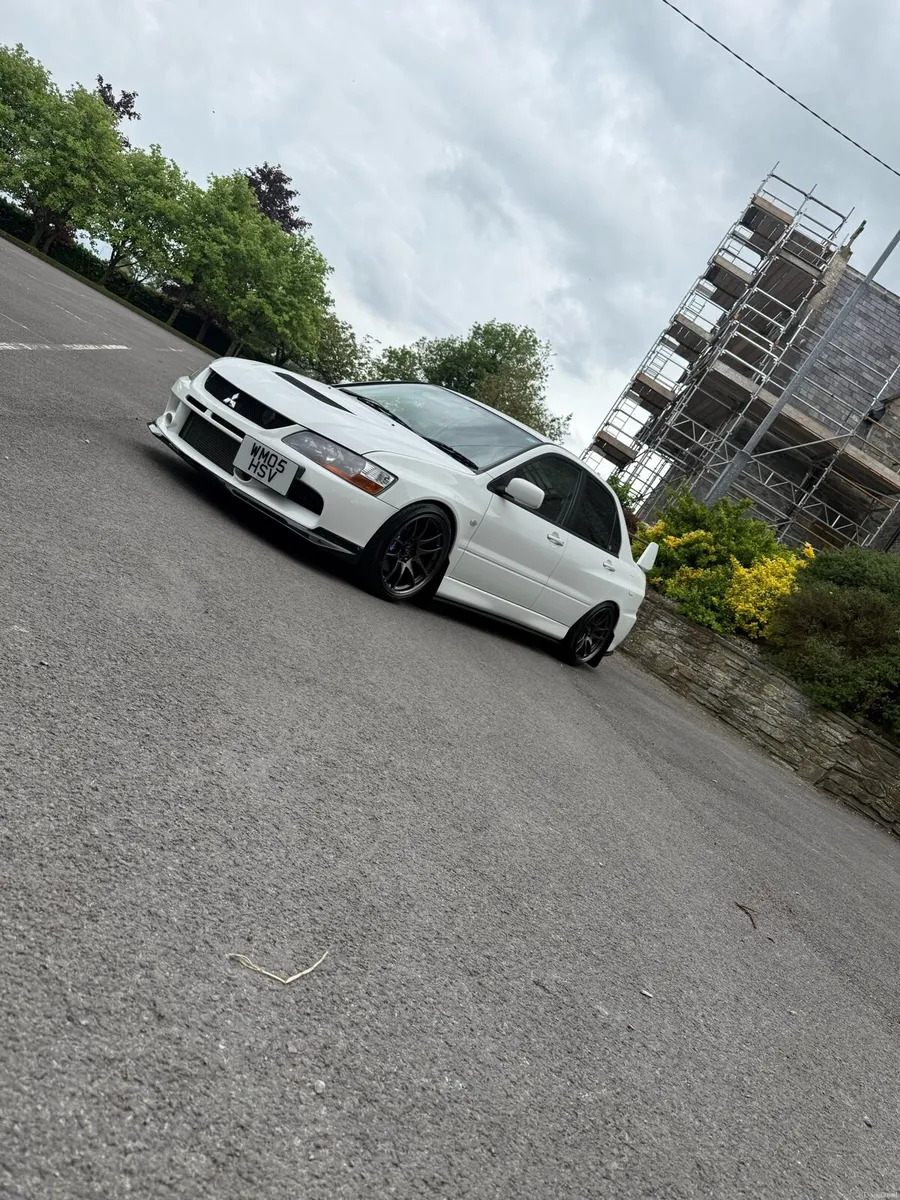 Mitsubishi evolution IX - Image 4