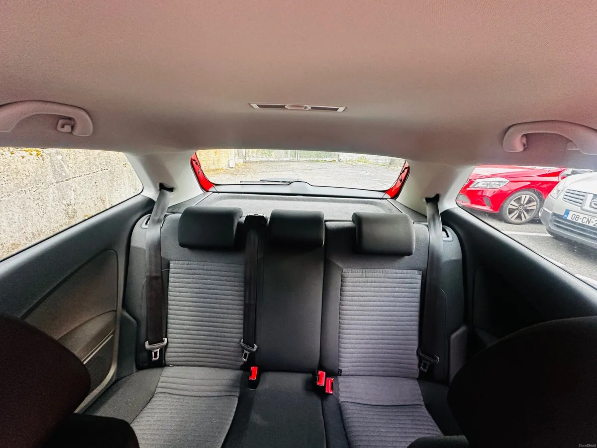Car - Image 3