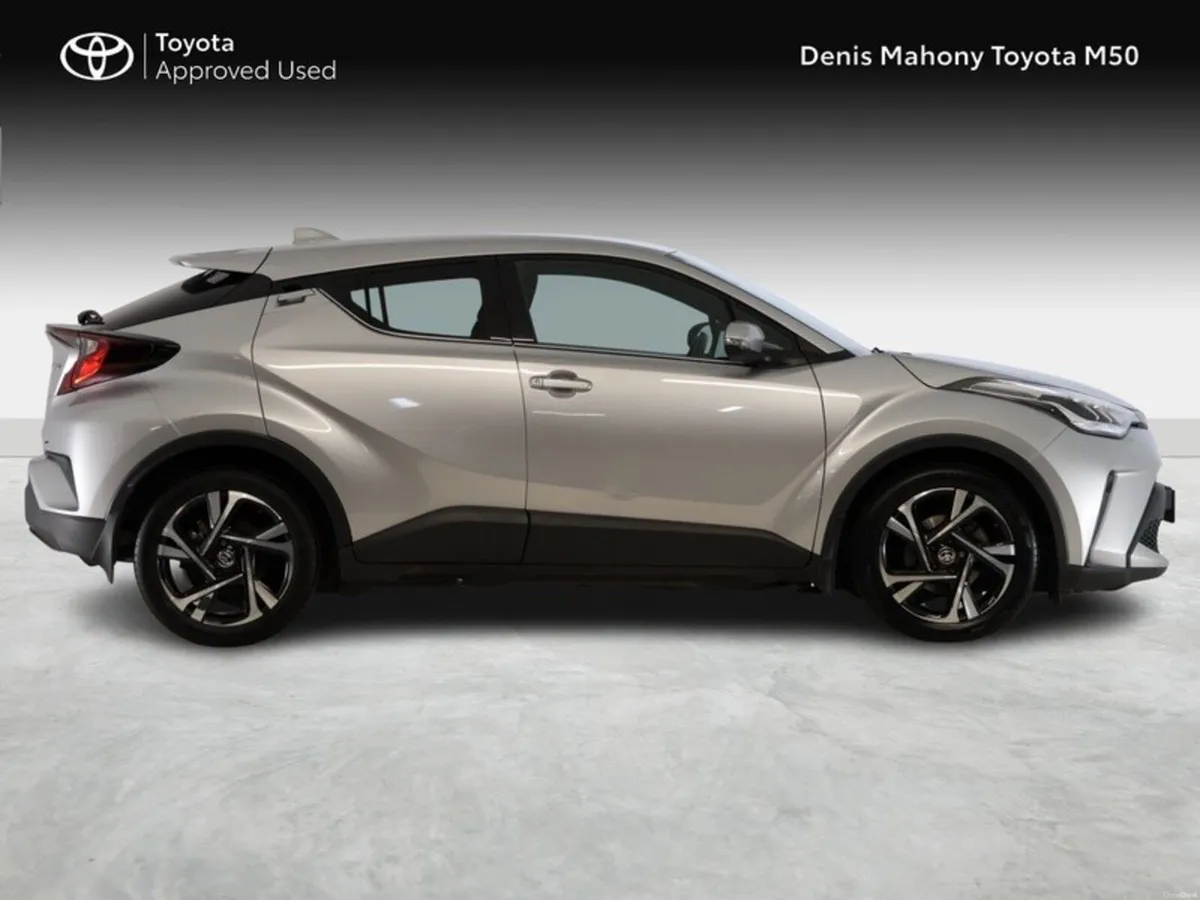 Toyota C-HR Sport Hybrid - Image 3