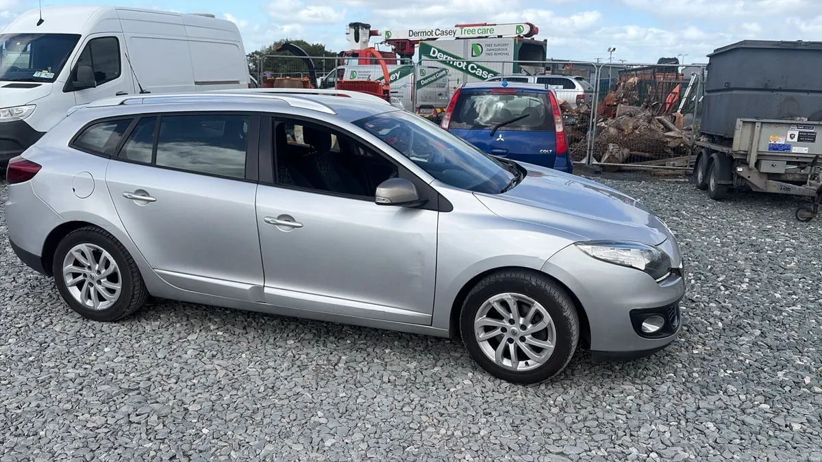 Car for sell - Image 3
