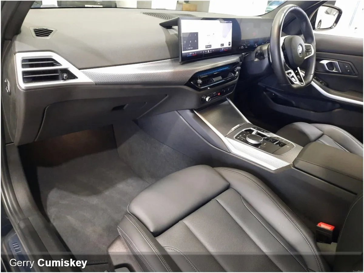 BMW 3-Series 330e  |  M Sport |  PHEV - Image 4