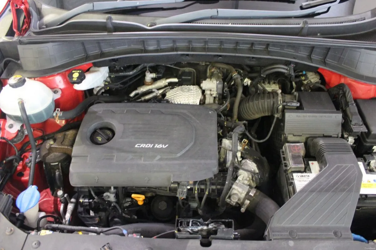 Hyundai Tucson 1.7 D SE NAV BL/DR - TENDER 44 - Image 3