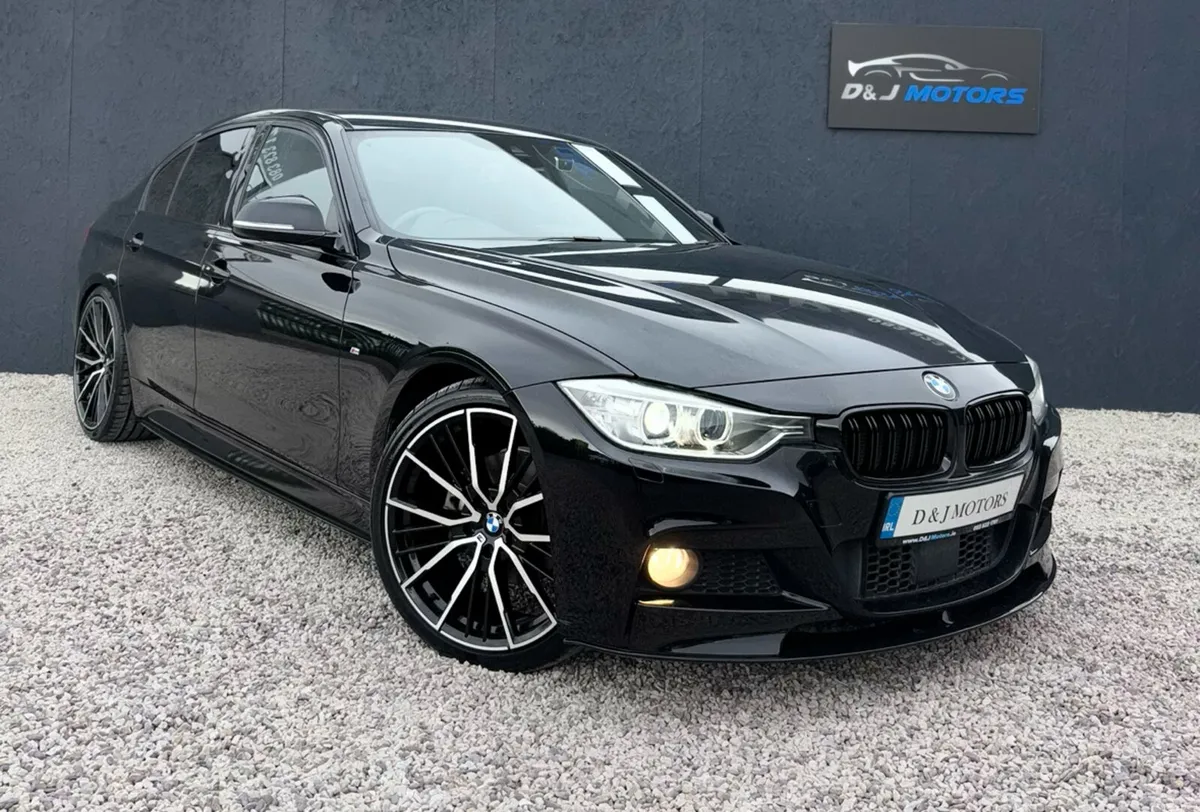 BMW 320i 2.0 M Sport Automatic 2015 Low KM - Image 1