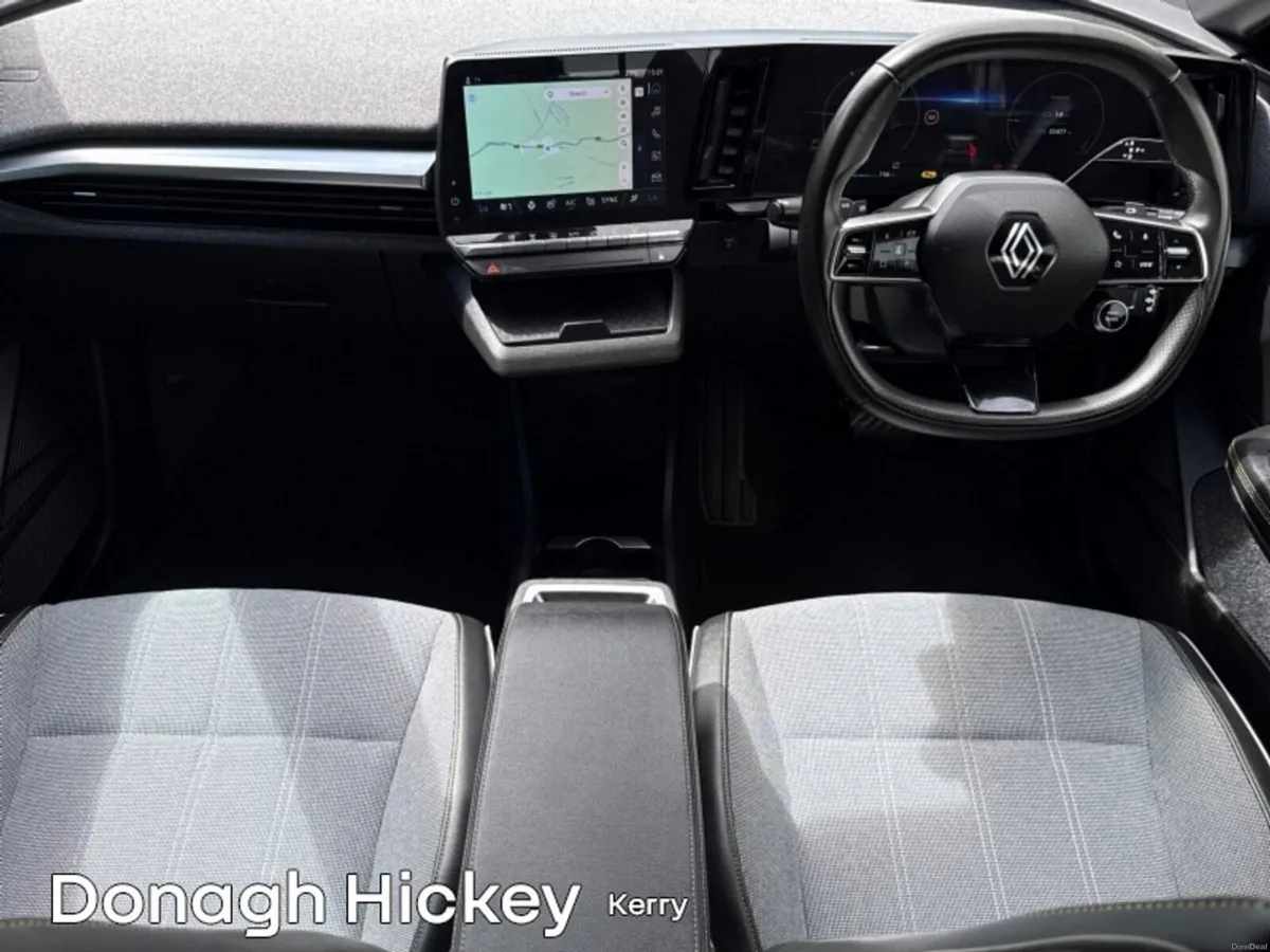 Renault Megane Megane Techno 220 EV60 Auto - Image 2