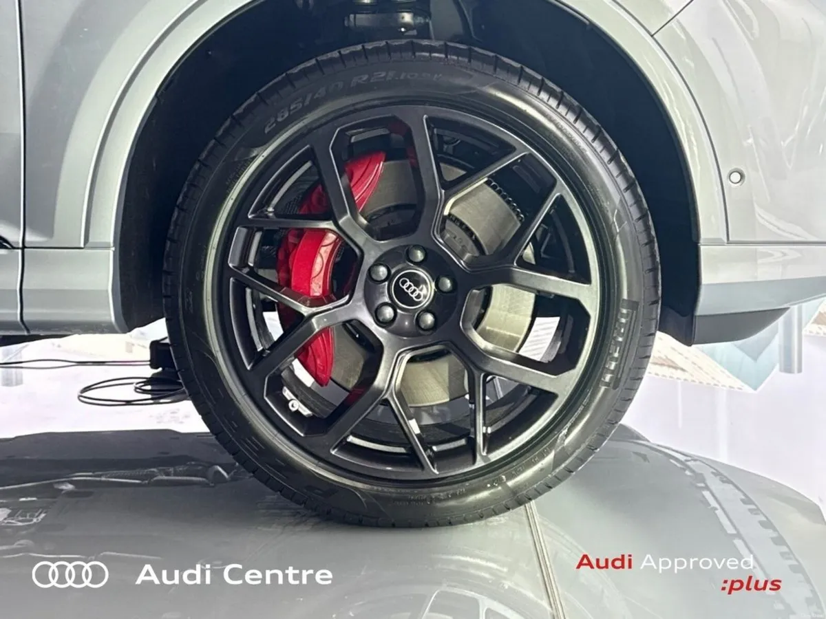 Audi Q7 SUV S line TFSI e quattro 290 kW tiptronic - Image 6