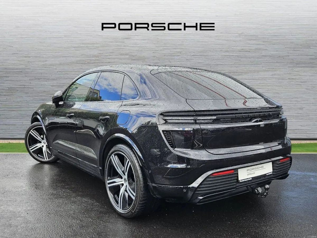 Porsche Macan Turbo Electric - Image 2