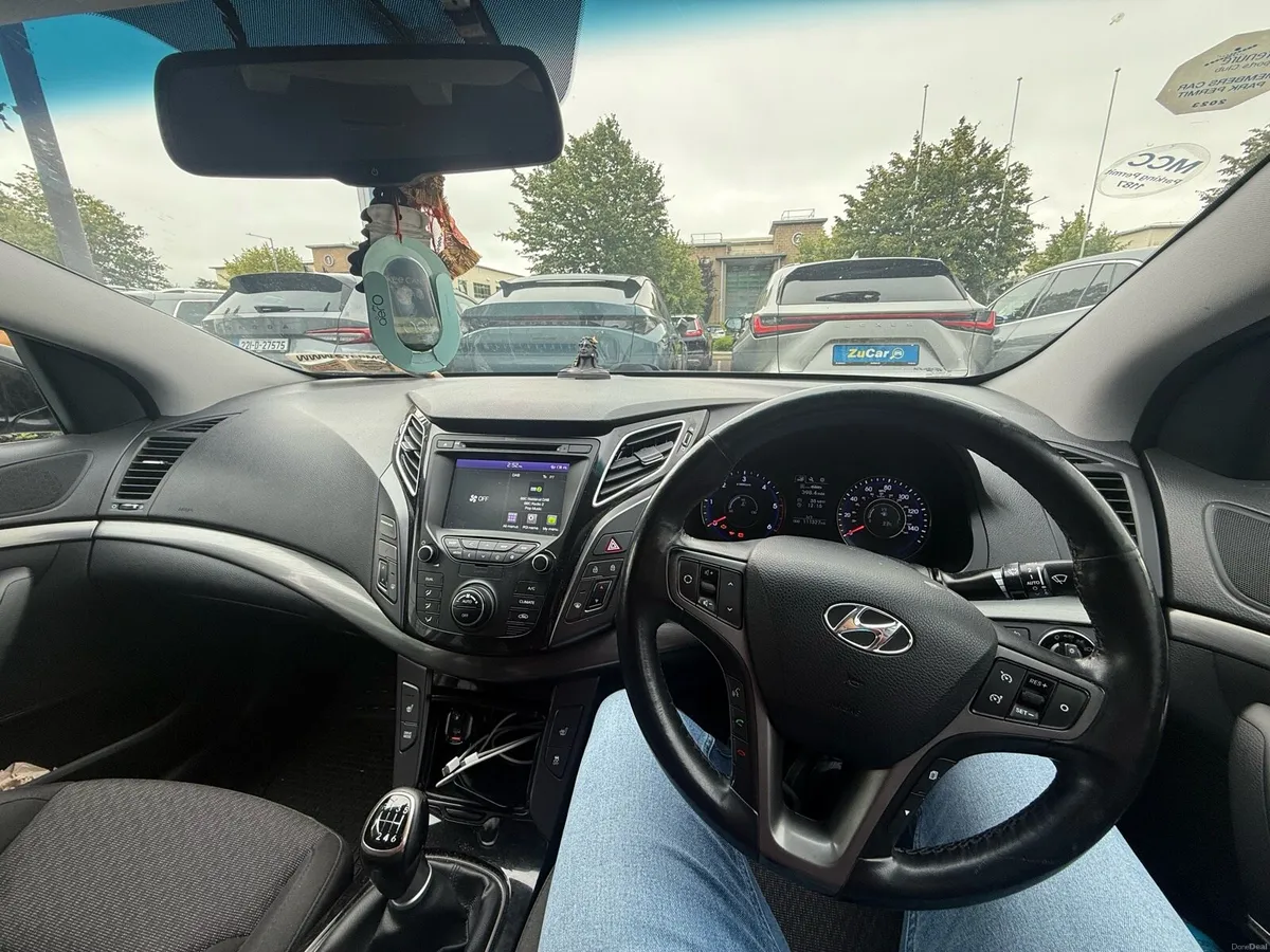 Hyundai i40 SE NAV CRDI 4DR - Image 3