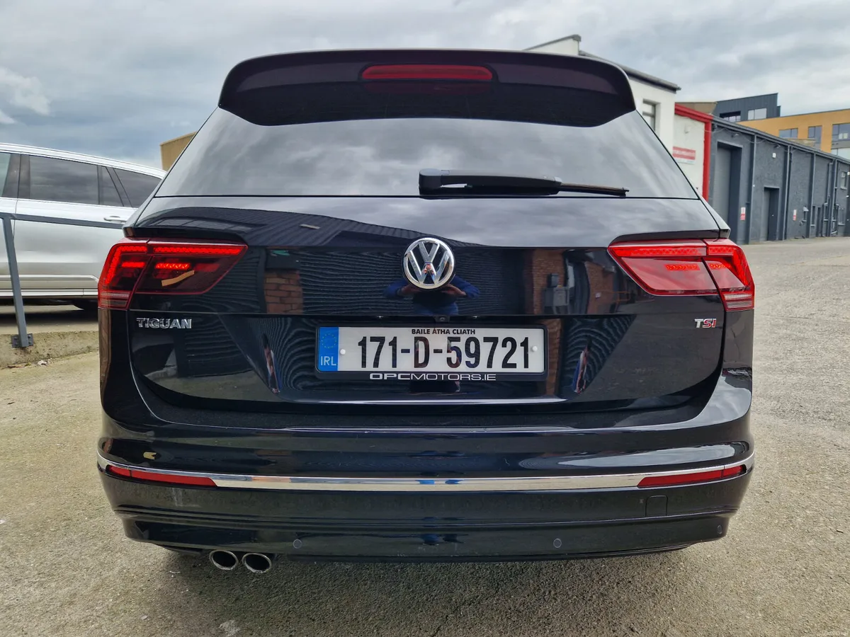 VW Tiguan R-Line  1.4 Auto - Image 5