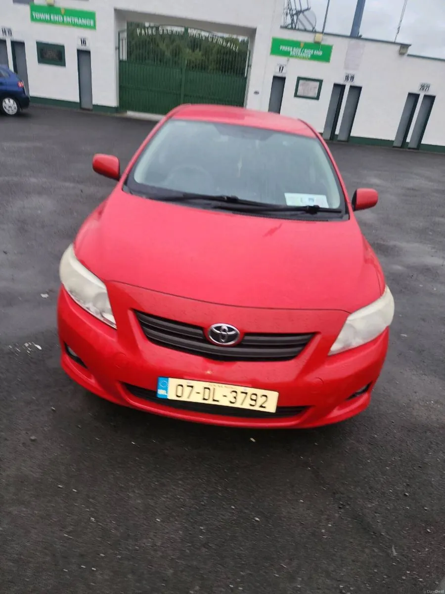Toyota corolla 2007 - Image 2