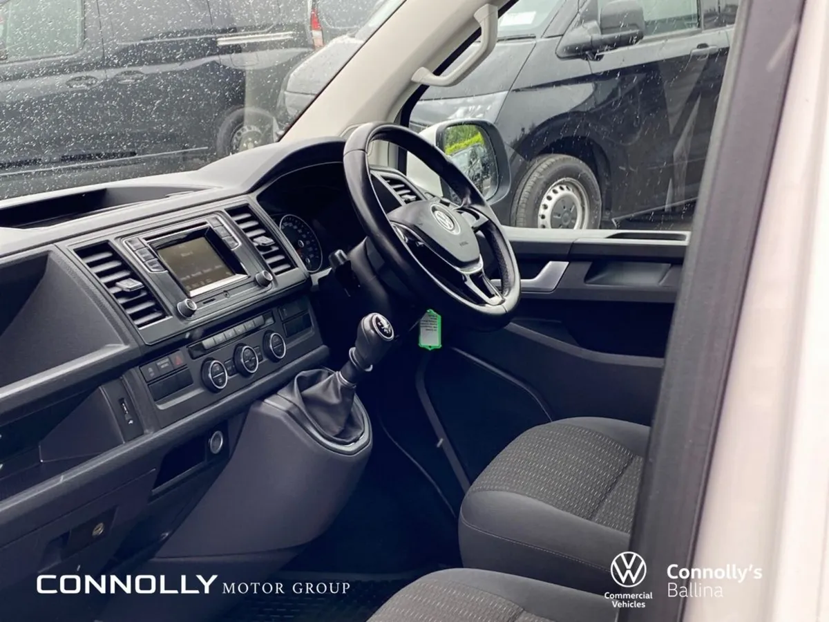 Volkswagen Caravelle KOMBI T6 SHL COMFORTLINE TDI - Image 4
