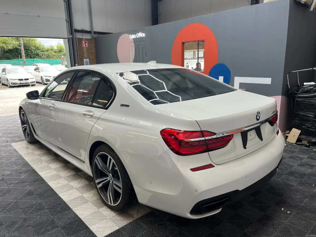 BMW 7-Series 2017 BMW 740E M-SPORT 2.0 AUTOMATIC / - Image 4