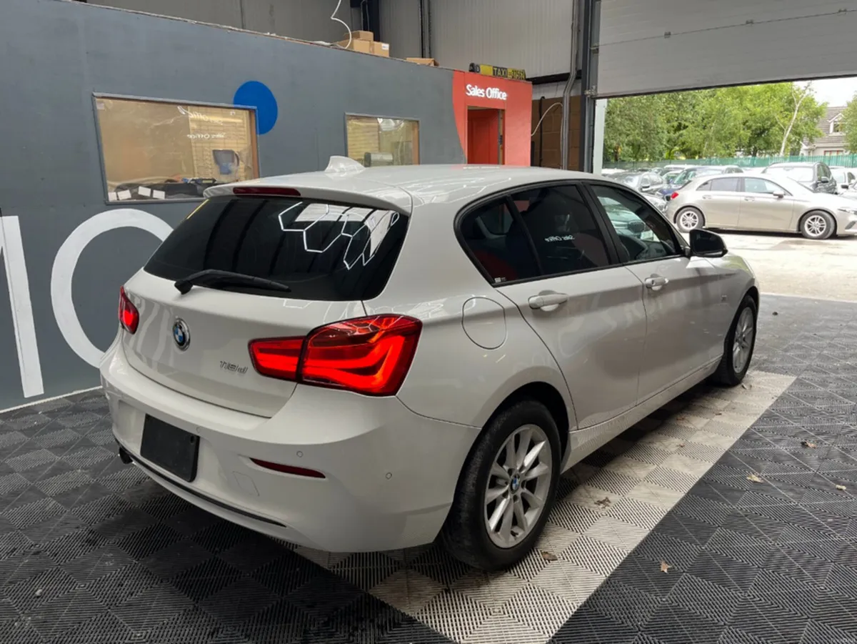 BMW 1-Series 2016 BMW 118D STYLE 2.0 AUTOMATIC / C - Image 2