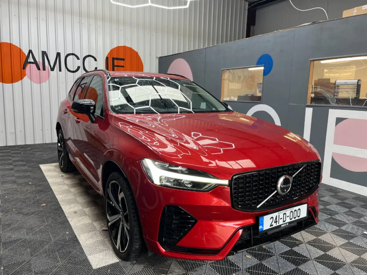 Volvo XC60 2024 VOLVO XC60 T6 PLUG-IN 2.0 AUTOMATI - Image 1