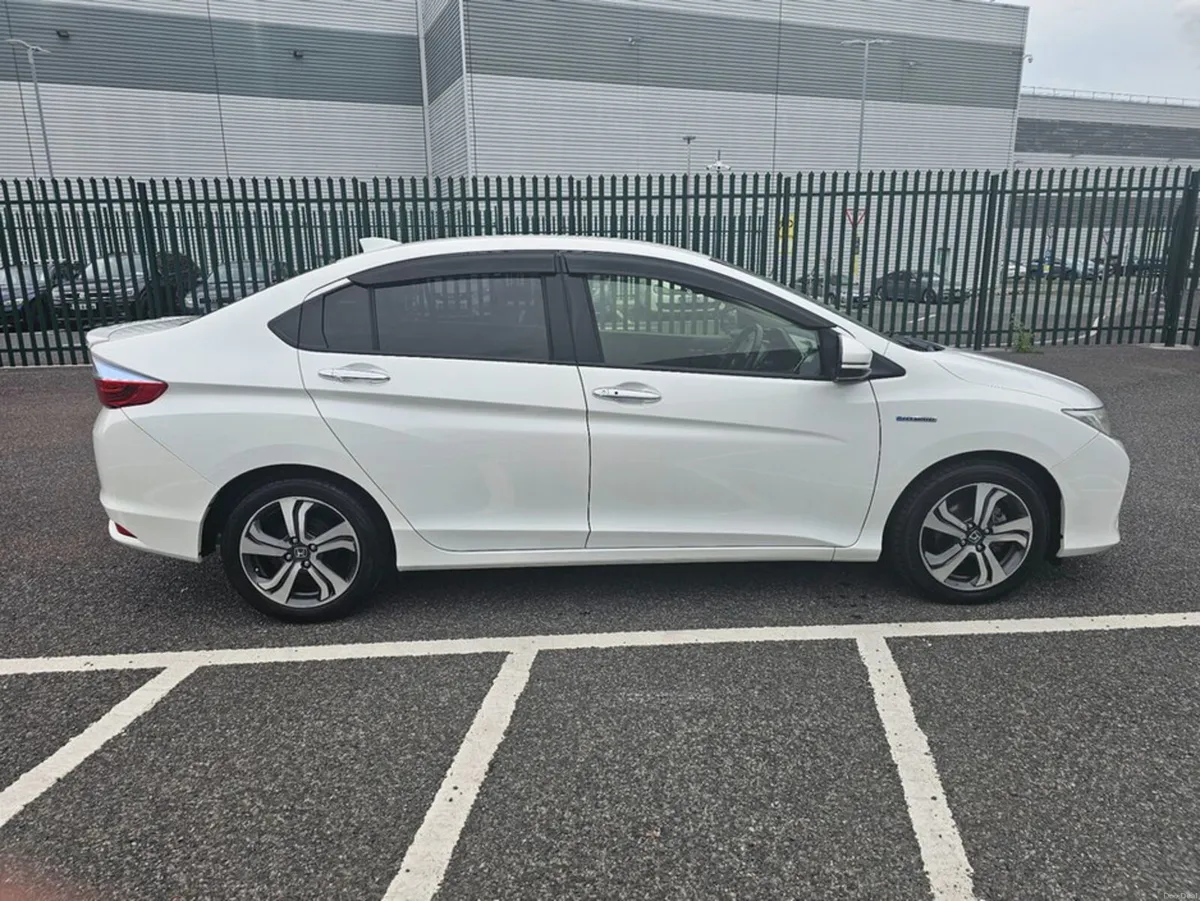 Honda Grace 1.5 PETROL / HYBRID, AUTOMATIC, LOW MI - Image 4