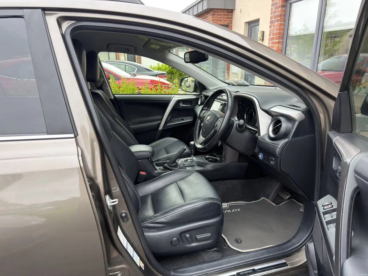 2016 Toyota RAV4 2.5 Hybrid 4WD Excel 5,6L/100km - Image 4