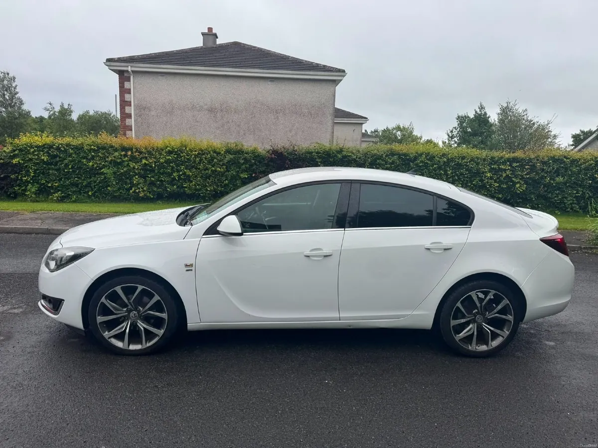 Vauxhall Insignia 2015 - Image 2